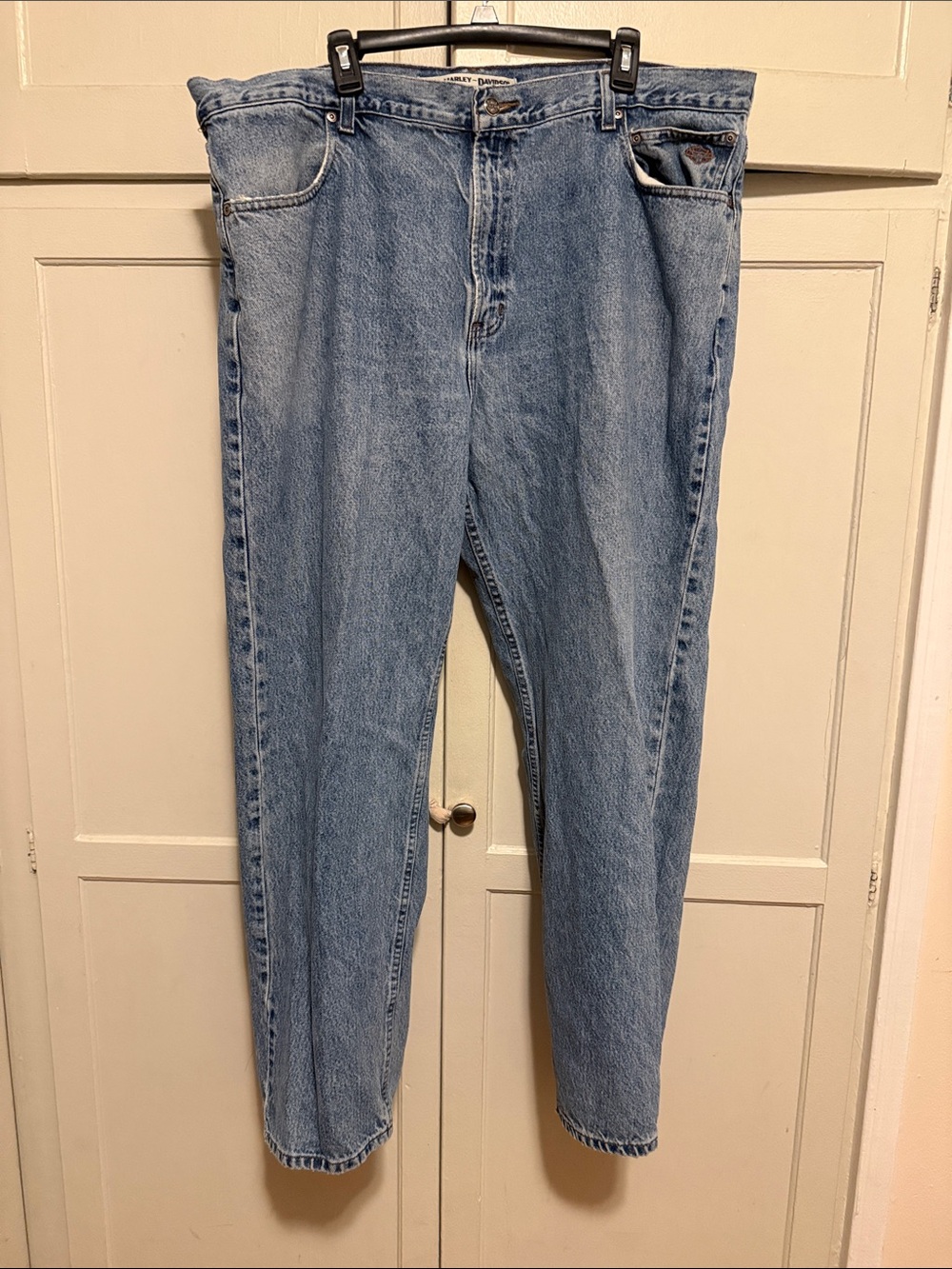 Harley Davidson Jeans 42x32 w/distressed pocket